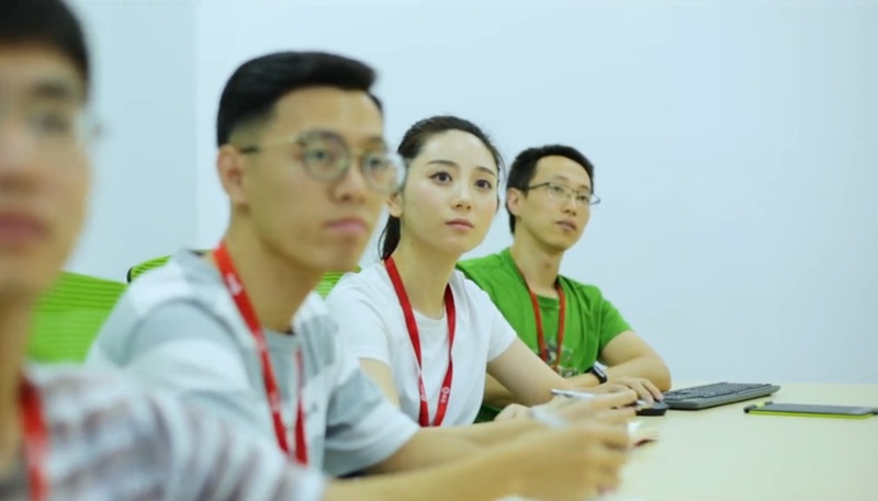 公司校招活动人物采访视频拍摄制作
